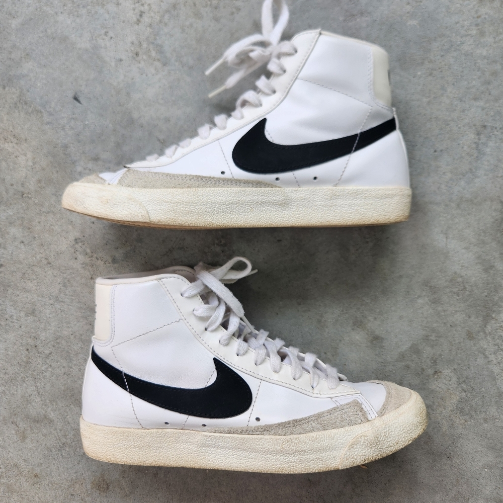 Nike Women Air Jordans 8.5